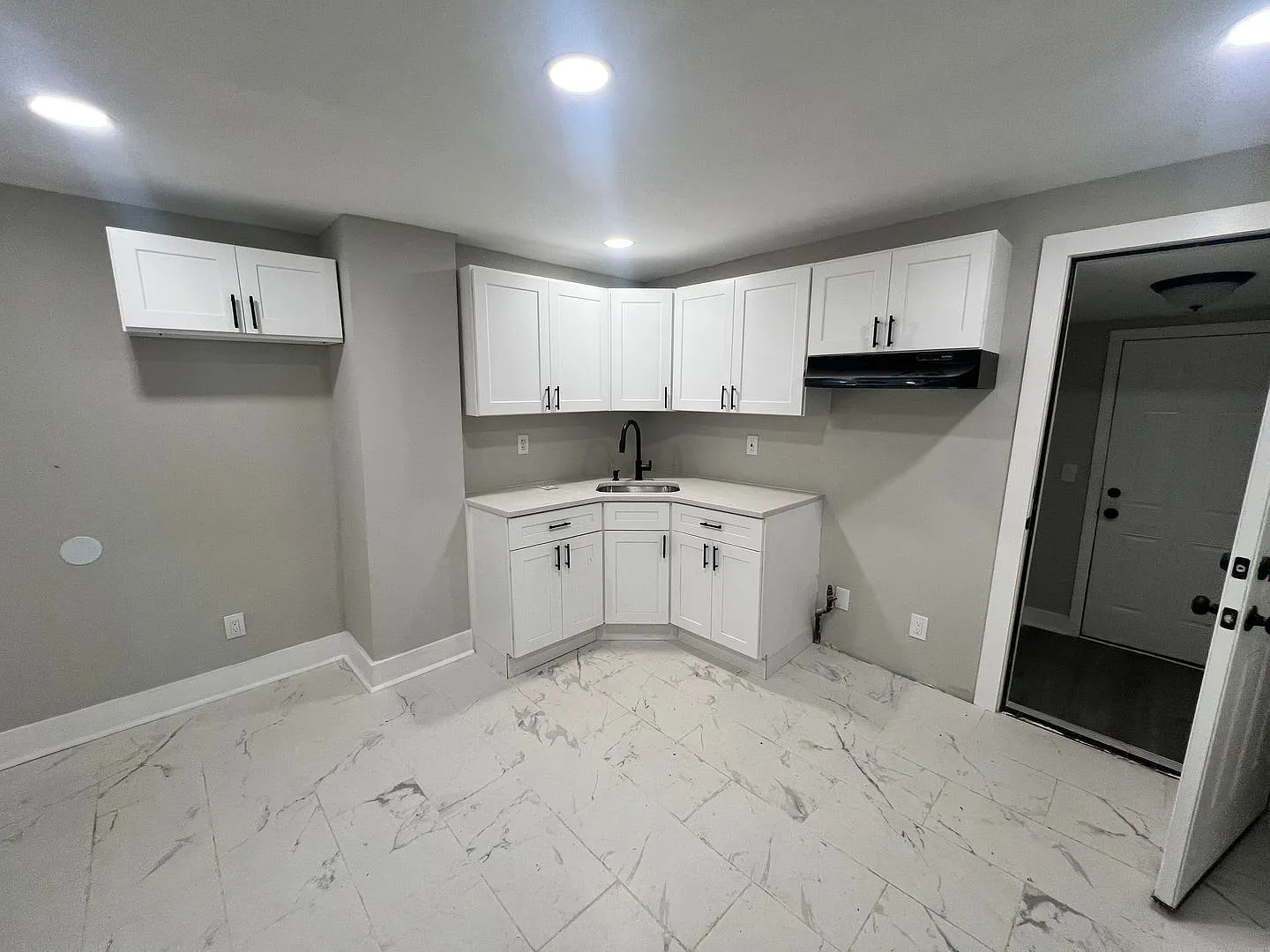Great fully renewed property — Photo 3