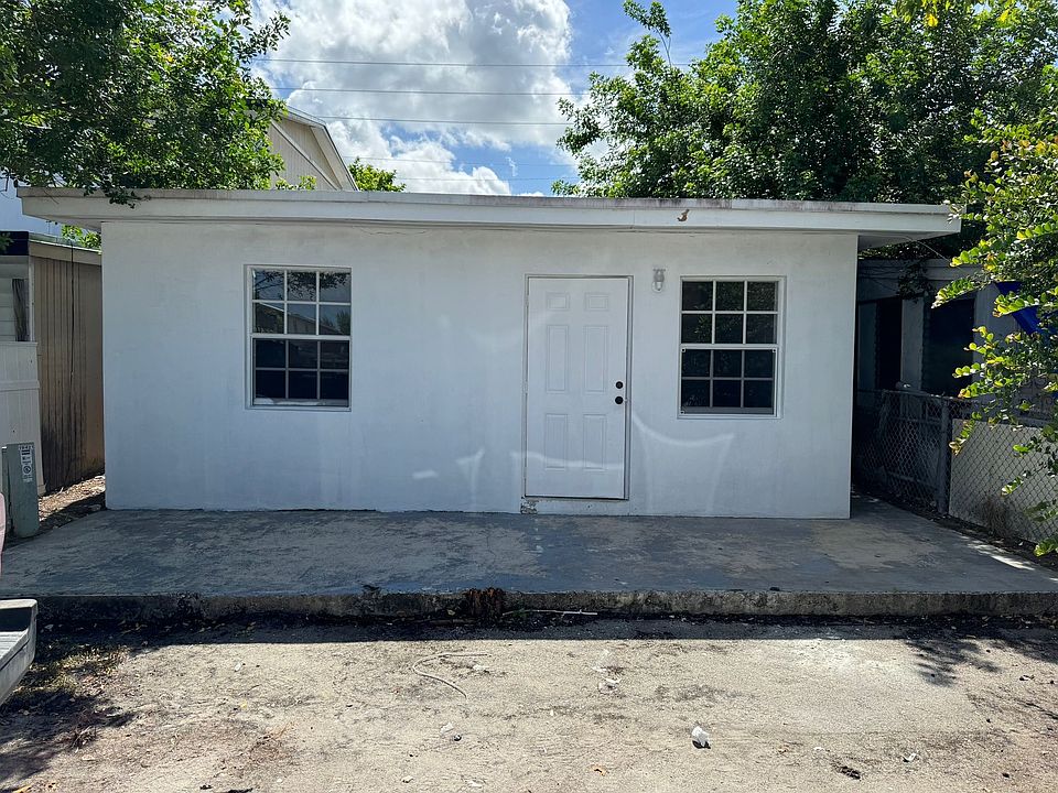 Building Photo 4