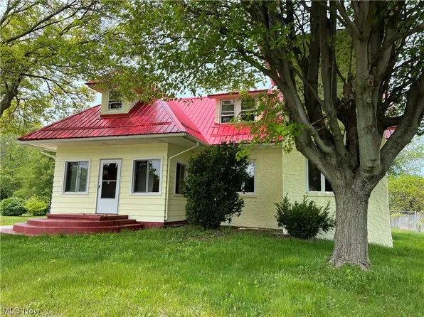 1170 Lake Rd, Conneaut, OH 44030