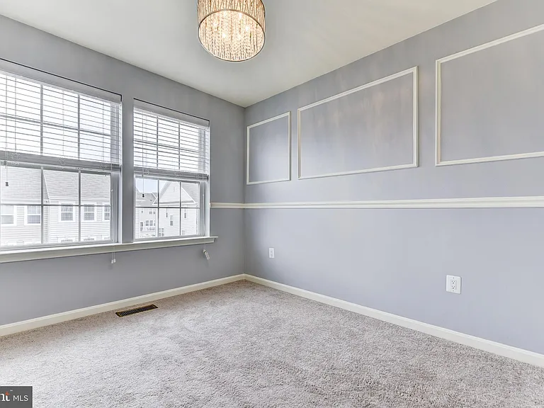 44104 Turf Field Sq — Photo 23