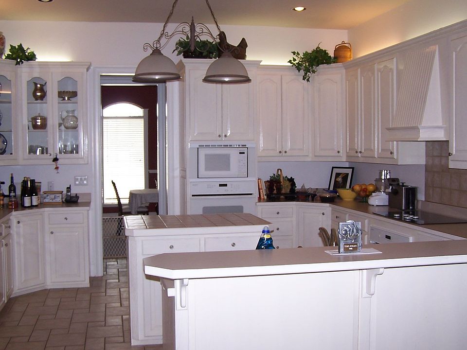 Nice Large kitchen