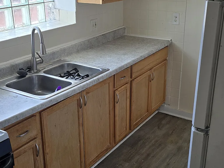 7919 S Winchester Ave — Photo 4