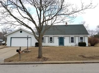 2101 Grayfox Ct, Waukesha, WI 53188