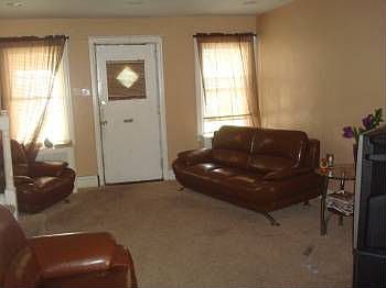 4th image of 822 W Fisher Ave
