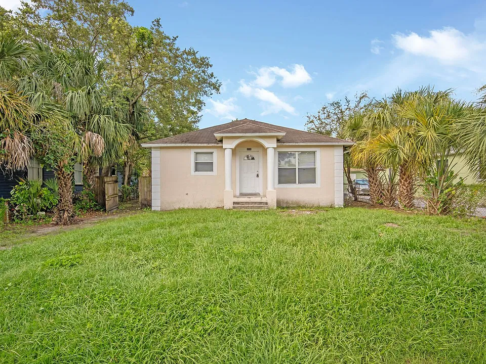 1110 W Nassau St