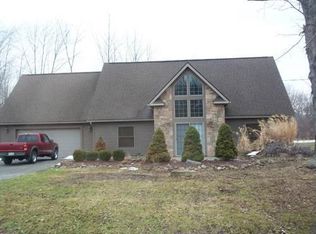 89 Rockaway Dr, Rome, OH 44085