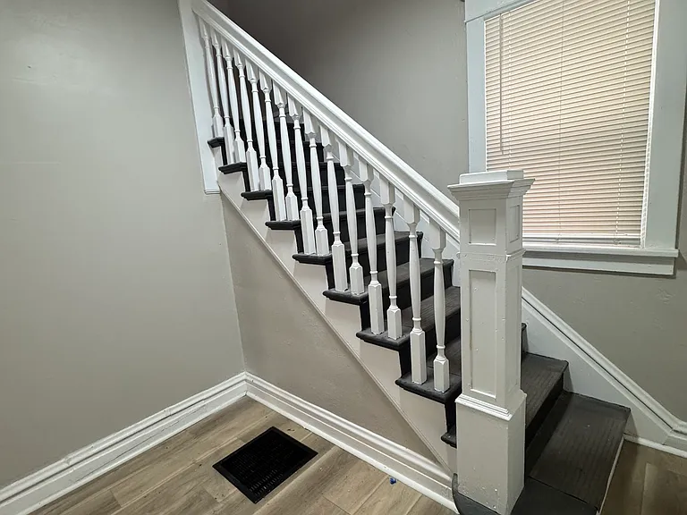 4015 Oakwood Ave — Photo 4