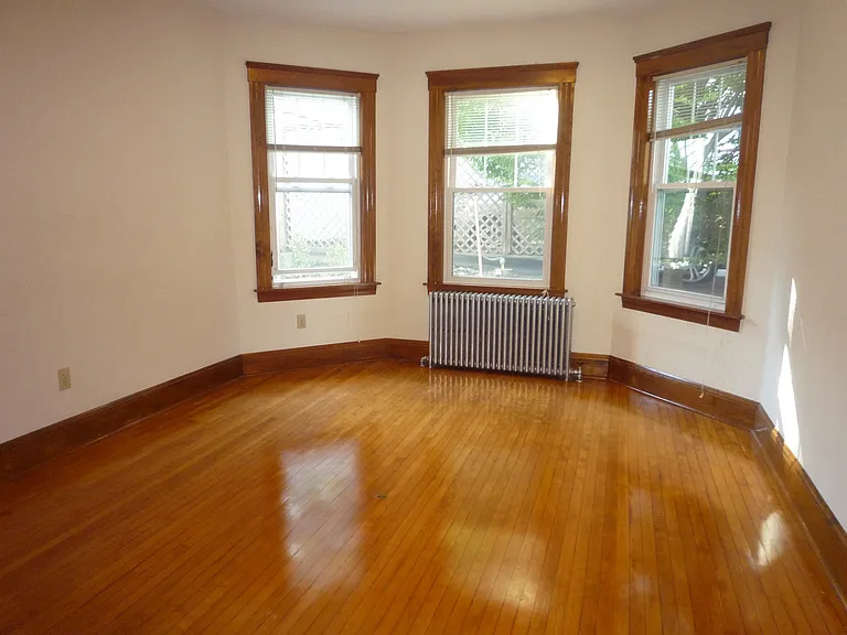 23 Wellington St #1 — Photo 6