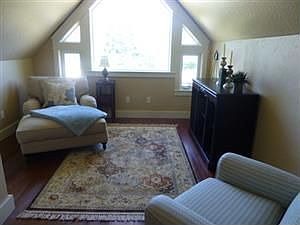 5th image of 410 Golf Haven Dr
