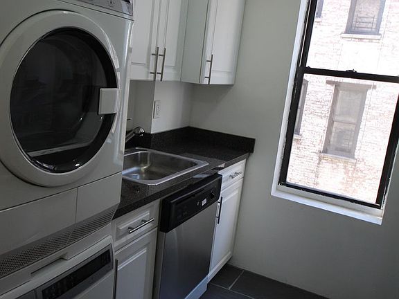 4th image of 570 W 172nd St APT 5D
