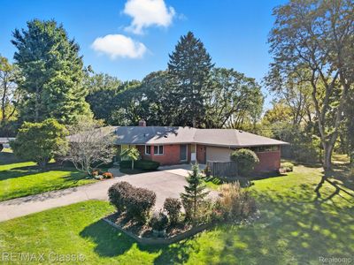 11809 Amherst Ct, Plymouth, MI, 48170