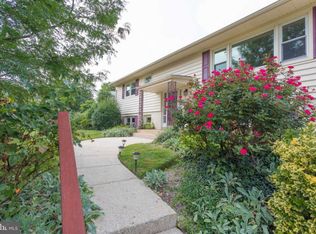 1636 Warner Ave, Mc Lean, VA 22101