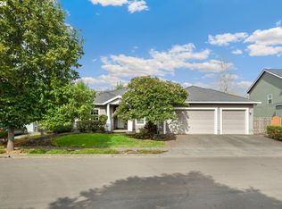 6245 NE Dereck Ln, Hillsboro, OR