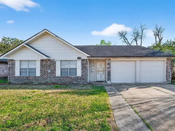 15811 Pfeiffer Dr, Houston, TX 77082