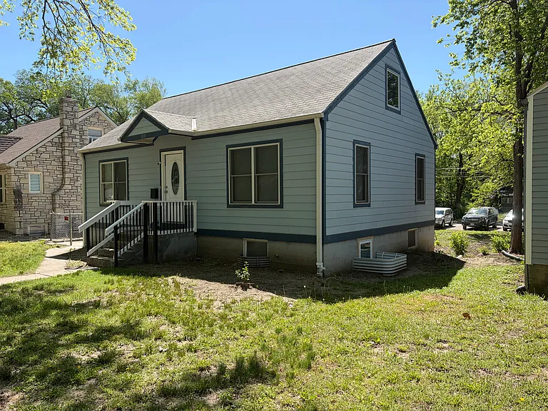 819 Ratone St — Photo 3