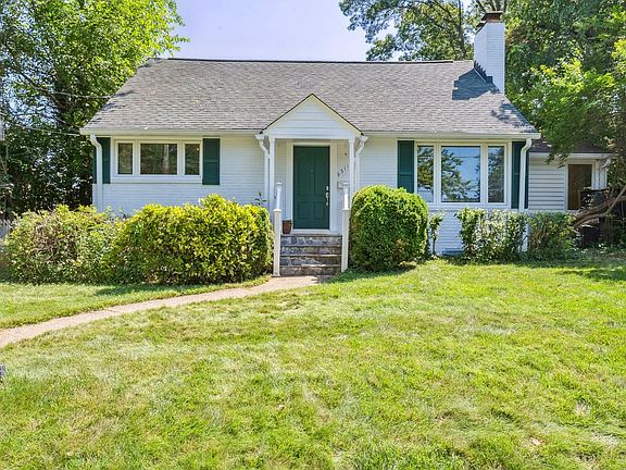 2nd image of 9311 Adelaide Dr