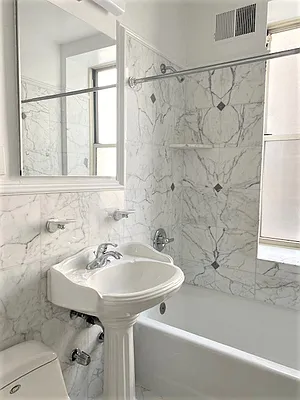 Rented by CitySites Real Estate Group | media 5