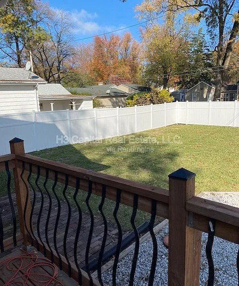 1215 W Main St — Photo 30