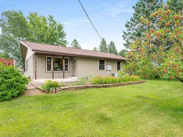 404 Alcohol Rd, Wrenshall, MN 55797