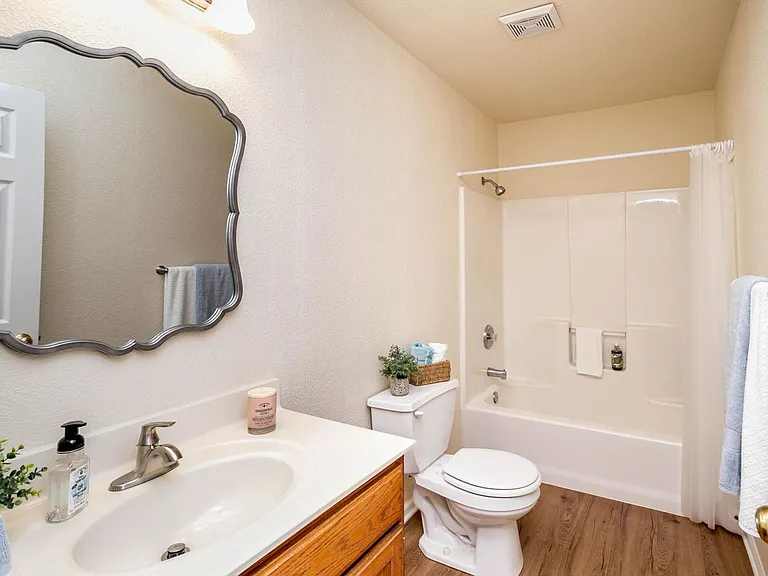 4522 Waterloo Dr — Photo 9