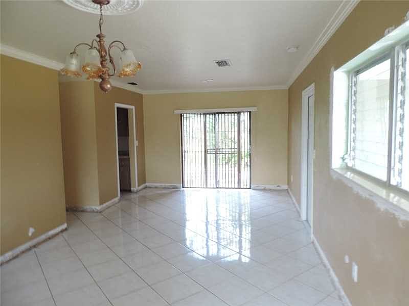2nd image of 27010 SW 142nd Ct