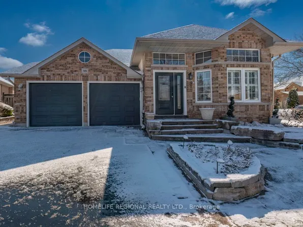 99 Goodman Dr, Oshawa, ON L1J 8H3