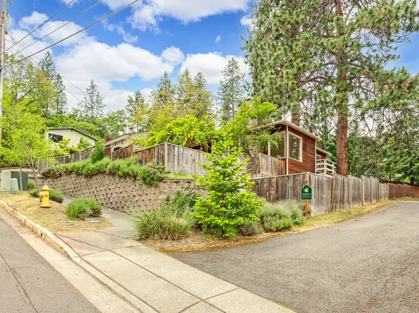 769 S Mountain Ave, Ashland, OR 97520