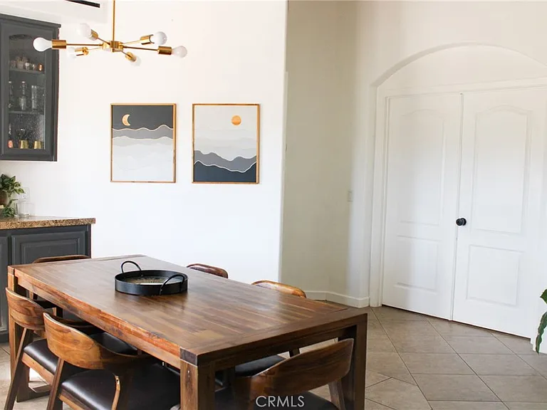 7525 Whitney Ave — Photo 6