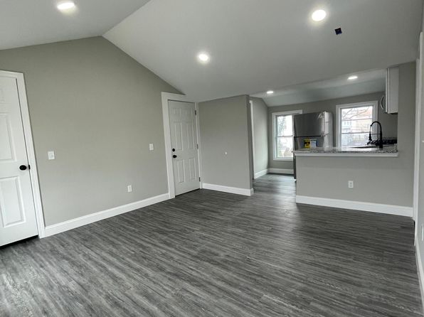 154 Earle St Floor 3