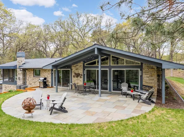 10305 Hadley Ct N, White Bear Lake, MN 55110