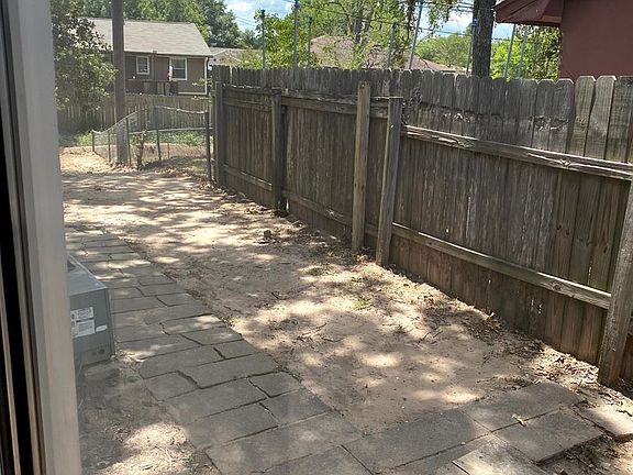 3rd image of 3204 Normand Dr