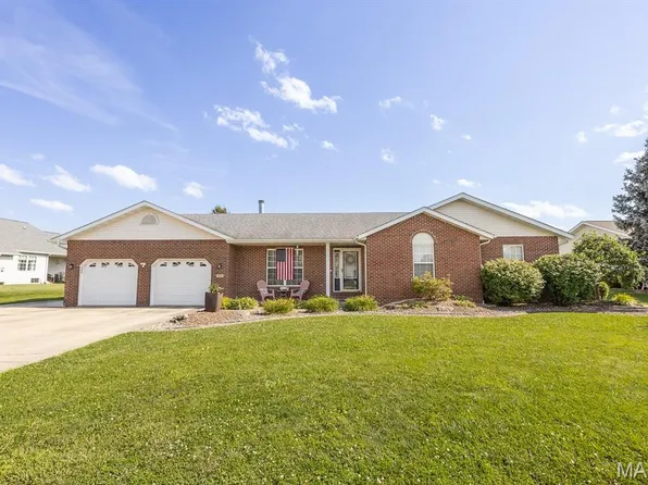 310 Coventry Way, Highland, IL 62249