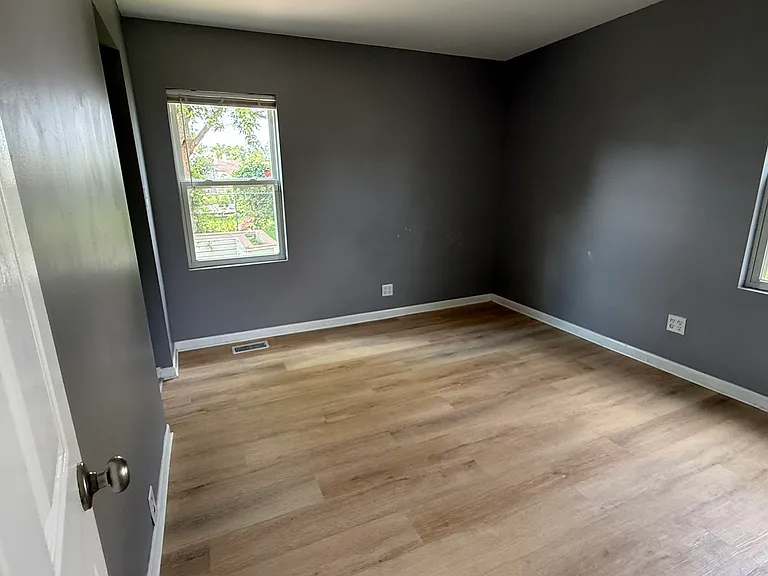 406 Belmont Dr — Photo 13