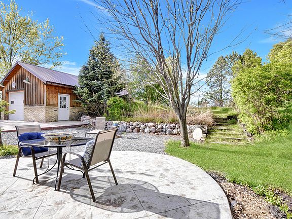 3rd image of 4884 Susan Lee Ct