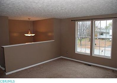 3rd image of 999 Weathersfield Dr