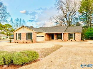 1702 Carriage Way SE, Decatur, AL 35601