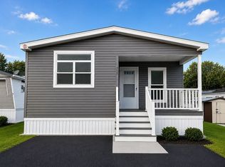 408 4th Ave, Middletown, NY 10941