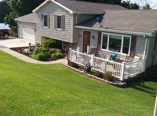 64243 Sand Hill Rd, Bellaire, OH 43906