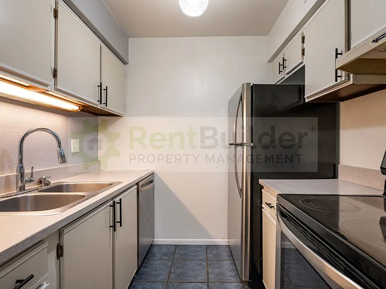 1601 Pennsylvania St NE #4 — Photo 7