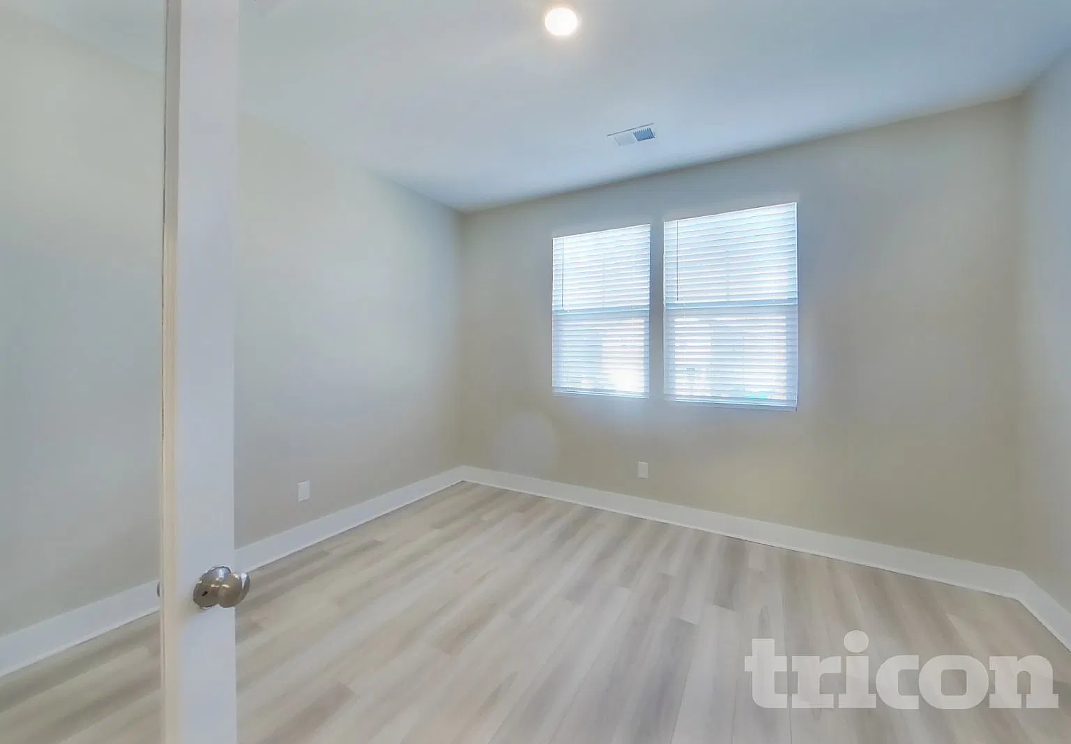 216 E Millbrook Dr Spring Hill TN — Photo 4