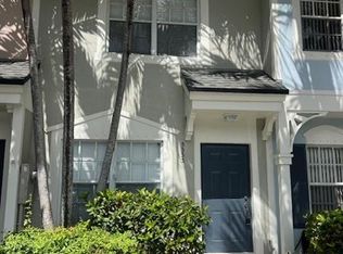 3333 Confetti Ln, Pompano Beach, FL 33063