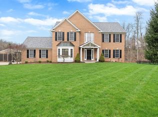 101 Bower Hill Rd, Venetia, PA 15367