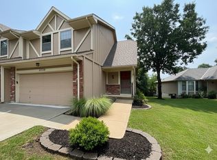 11739 Monrovia St, Overland Park, KS 66210