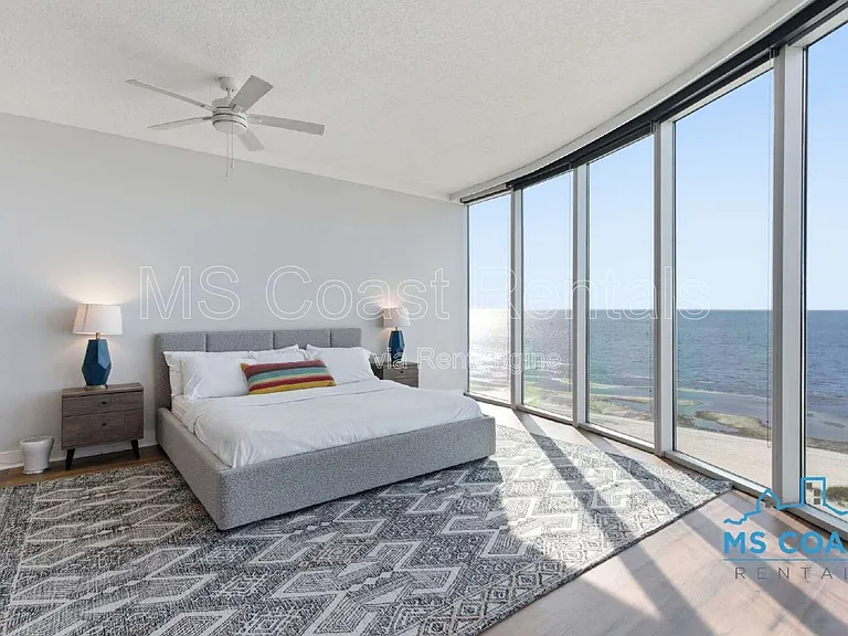 2060 Beach Blvd #604 — Photo 10