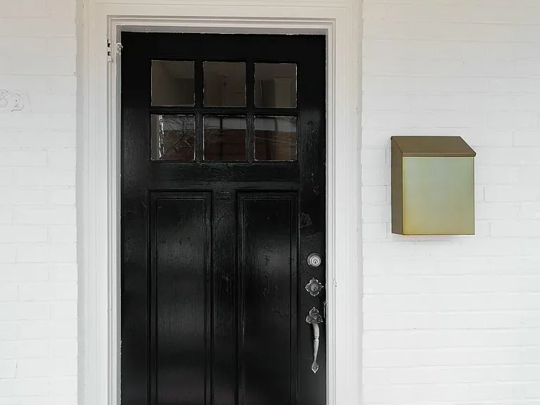 821 N Buchanan Blvd #B — Photo 3