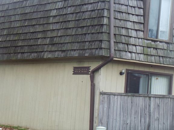 2nd image of 1651 Mentor Ave APT 208