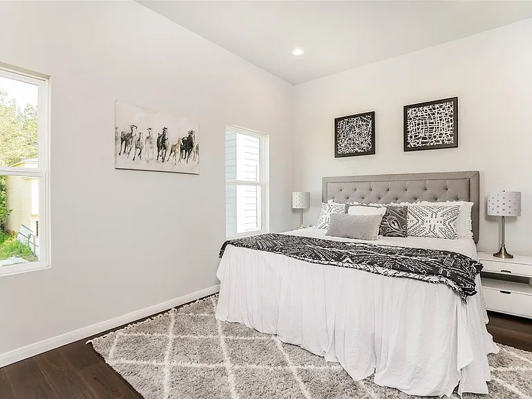 4926 Dalhart Dr — Photo 6