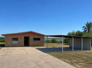 5203 N Siesta Ln, Zapata, TX 78076