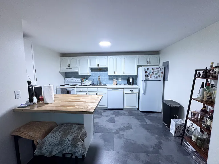 96 Richardson Rd #B18 — Photo 3