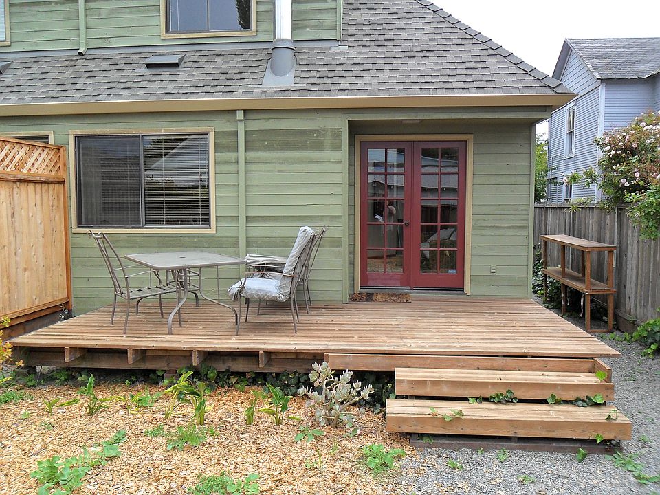2nd image of 153 Dufour St